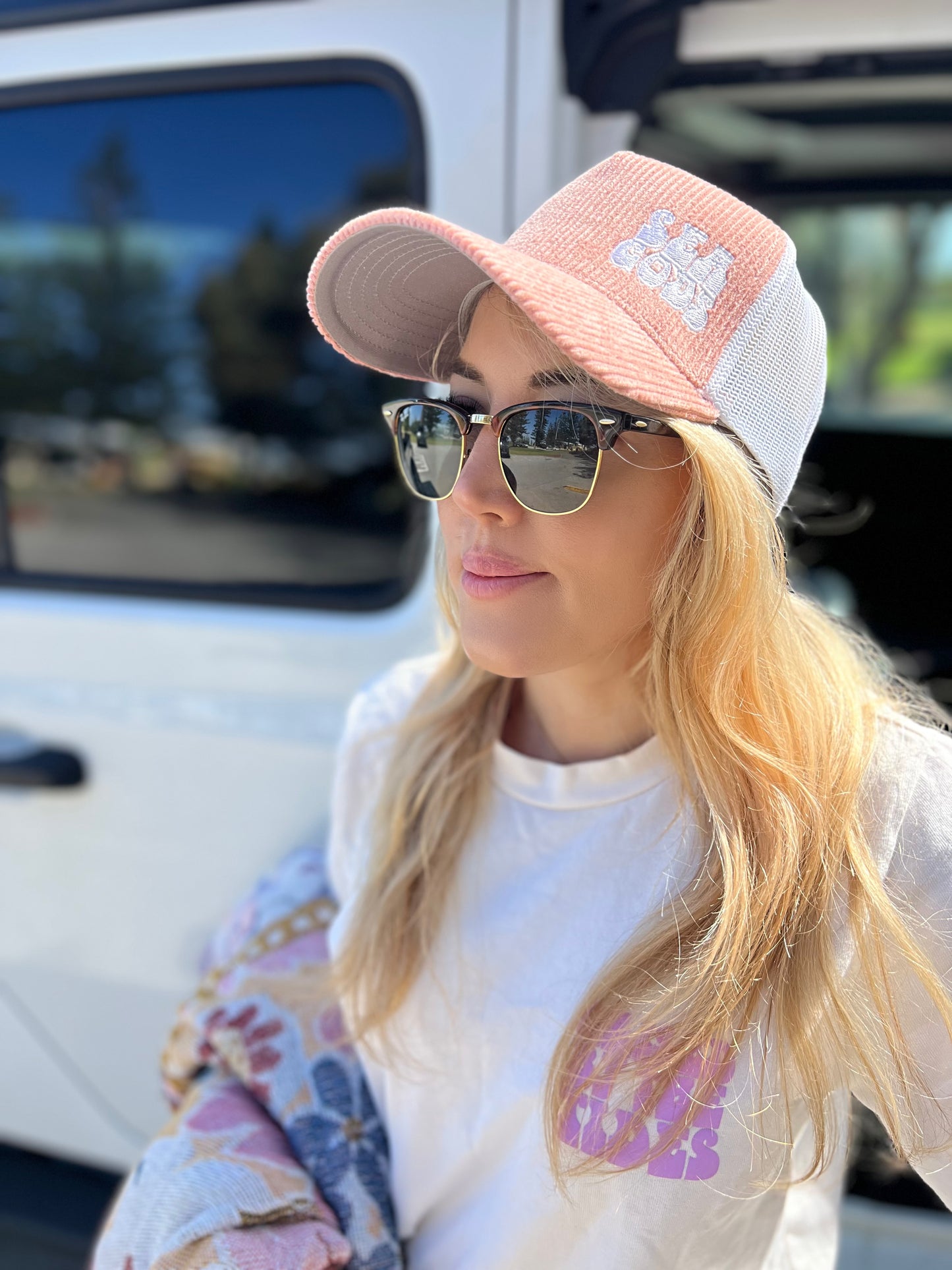 Rhodos - Corduroy Trucker